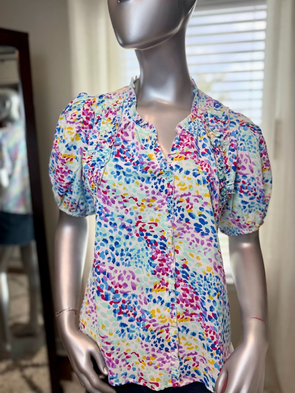 Umgee USA Colorful Abstract Print Ruffled Puff Sleeve Blouse Small Boho